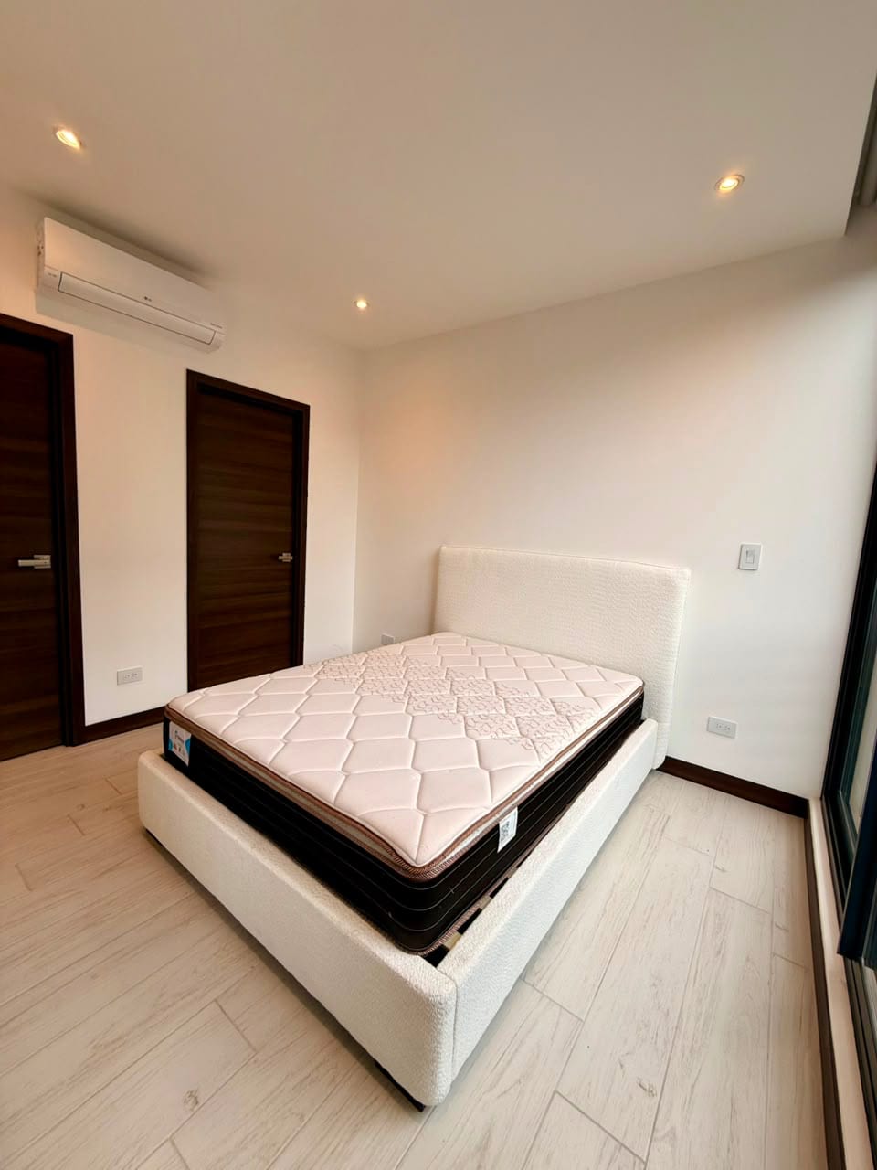 APARTAMENTO AMUEBLADO ZONA 15 PARA ESTRENAR — Apartamento en Alquiler en Zona 15, Guatemala, Ciudad — foto 6 de 17