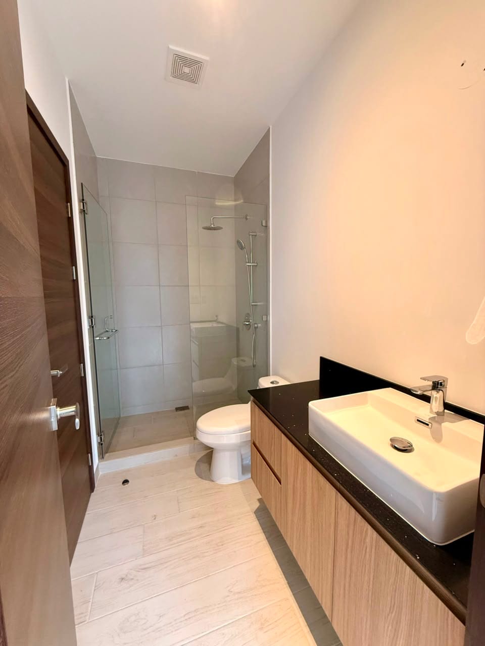 APARTAMENTO AMUEBLADO ZONA 15 PARA ESTRENAR — Apartamento en Alquiler en Zona 15, Guatemala, Ciudad — foto 9 de 17