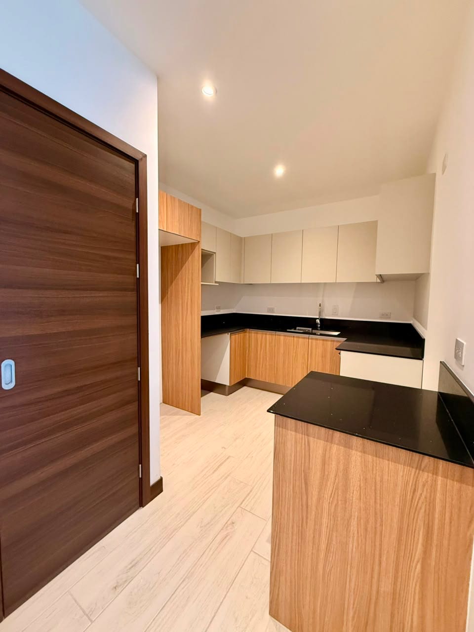 APARTAMENTO PARA ESTRENAR ZONA 15 — Apartamento en Alquiler en Zona 15, Guatemala, Ciudad — foto 2 de 17