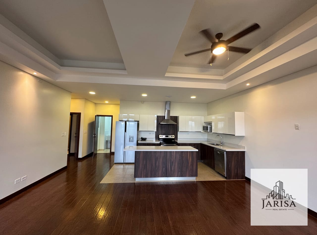 AMPLIO APARTAMENTO CAYALÁ ZONA 16 — Apartamento en Alquiler en Zona 16, Guatemala, Ciudad — foto 1 de 17