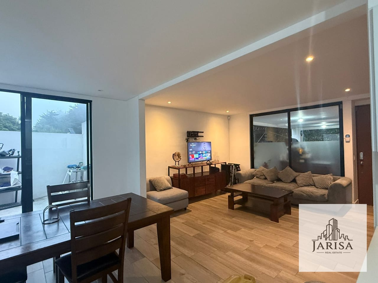 LINDA CASA A LA VENTA EN PORTAL DEL BOSQUE — Casa en Venta en Portal del Bosque, Carretera a El Salvador, Guatemala, Ciudad — foto 3 de 5