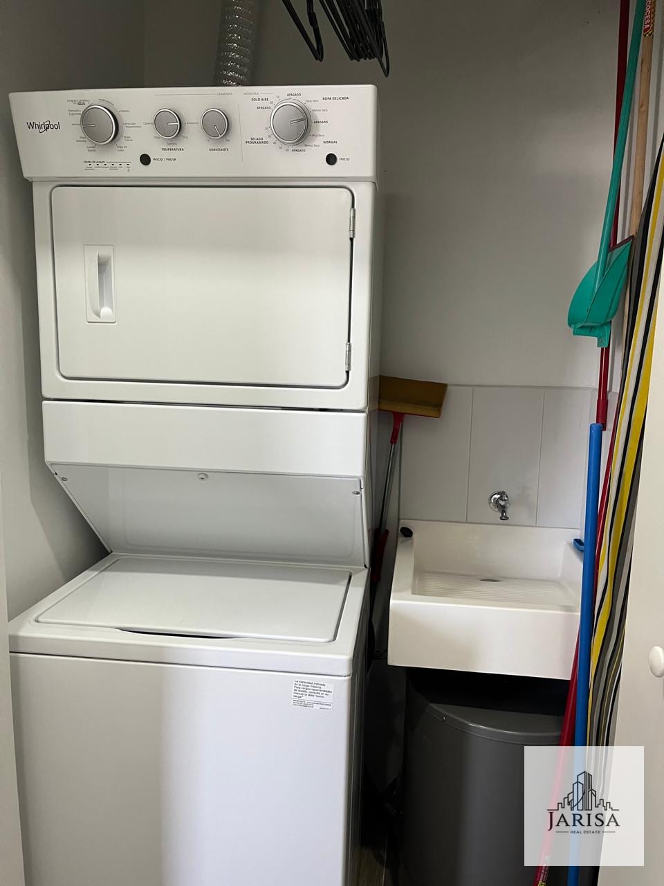 ACOGEDOR APTO AMUEBLADO EN RENTA Z.13 — Apartamento en Alquiler en Zona 13, Guatemala, Ciudad — foto 7 de 13
