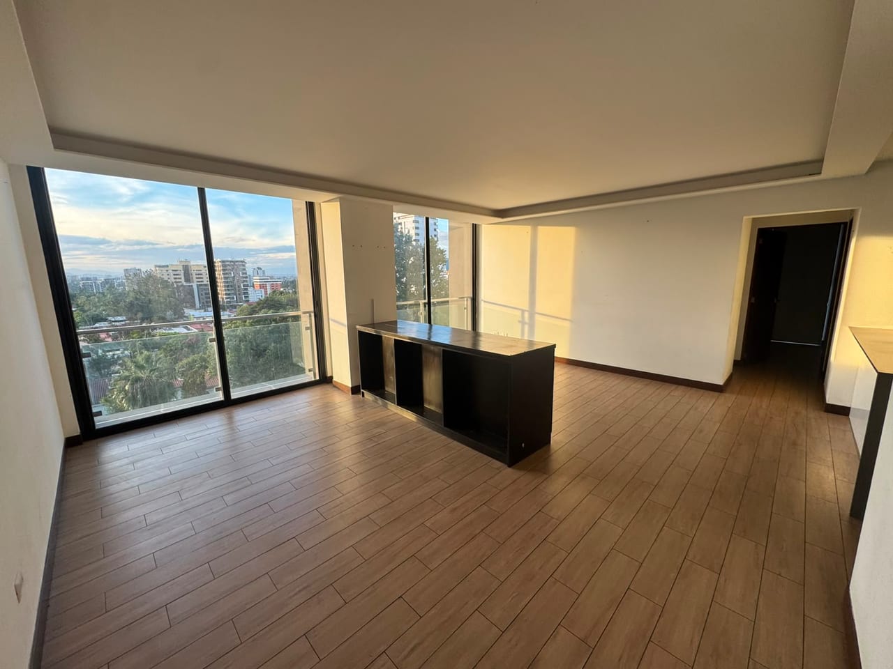 Moderno apartamento en zona 15 — Apartamento en Alquiler en Zona 15, Guatemala, Ciudad — foto 1 de 12