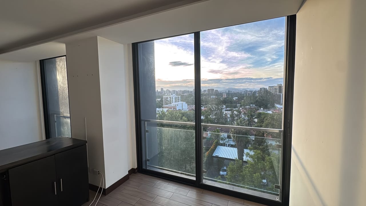 Moderno apartamento en zona 15 — Apartamento en Alquiler en Zona 15, Guatemala, Ciudad — foto 6 de 12