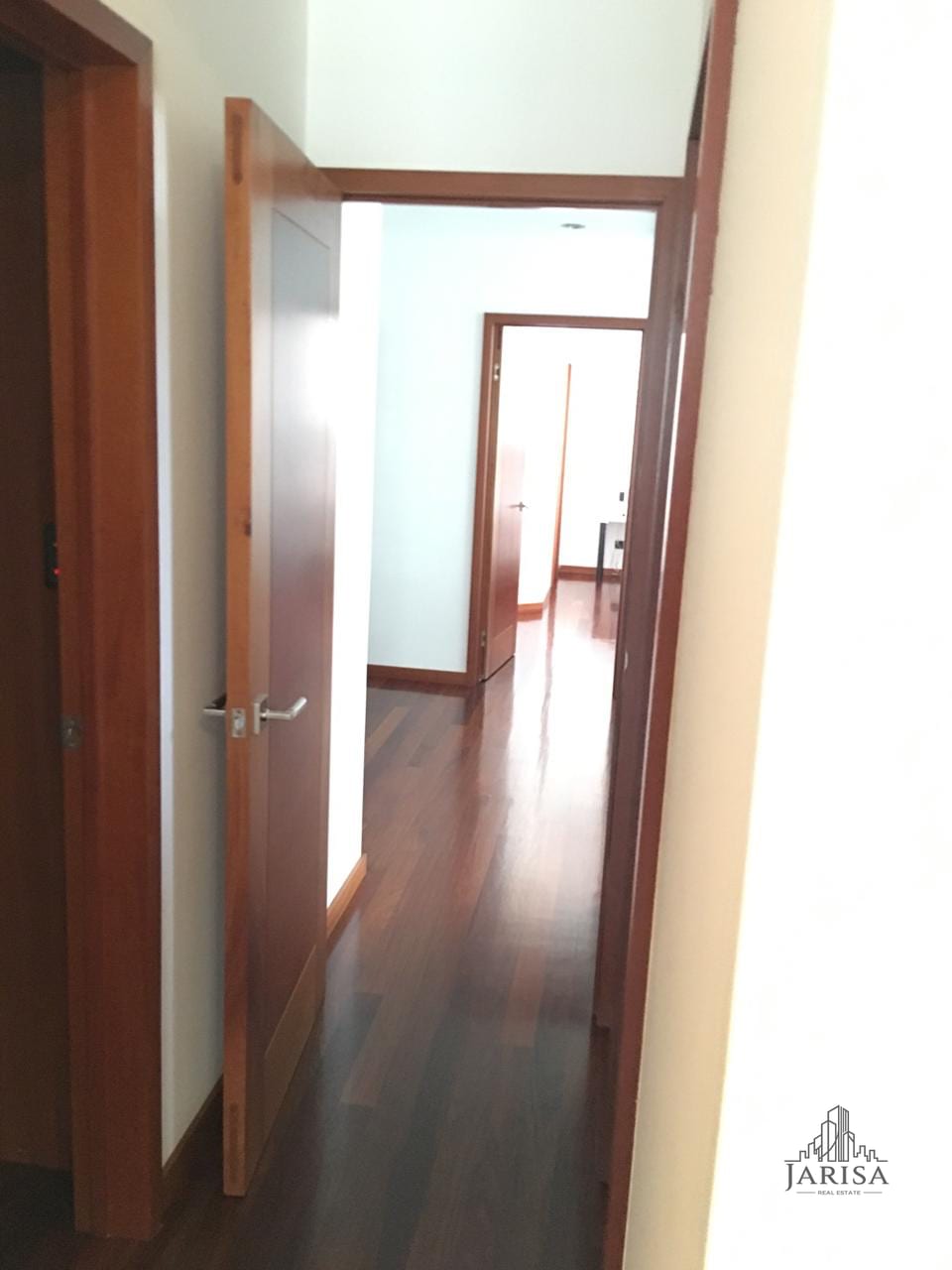 Amplio apartamento en zona 15 — Apartamento en Alquiler en Zona 15, Guatemala, Ciudad — foto 6 de 10