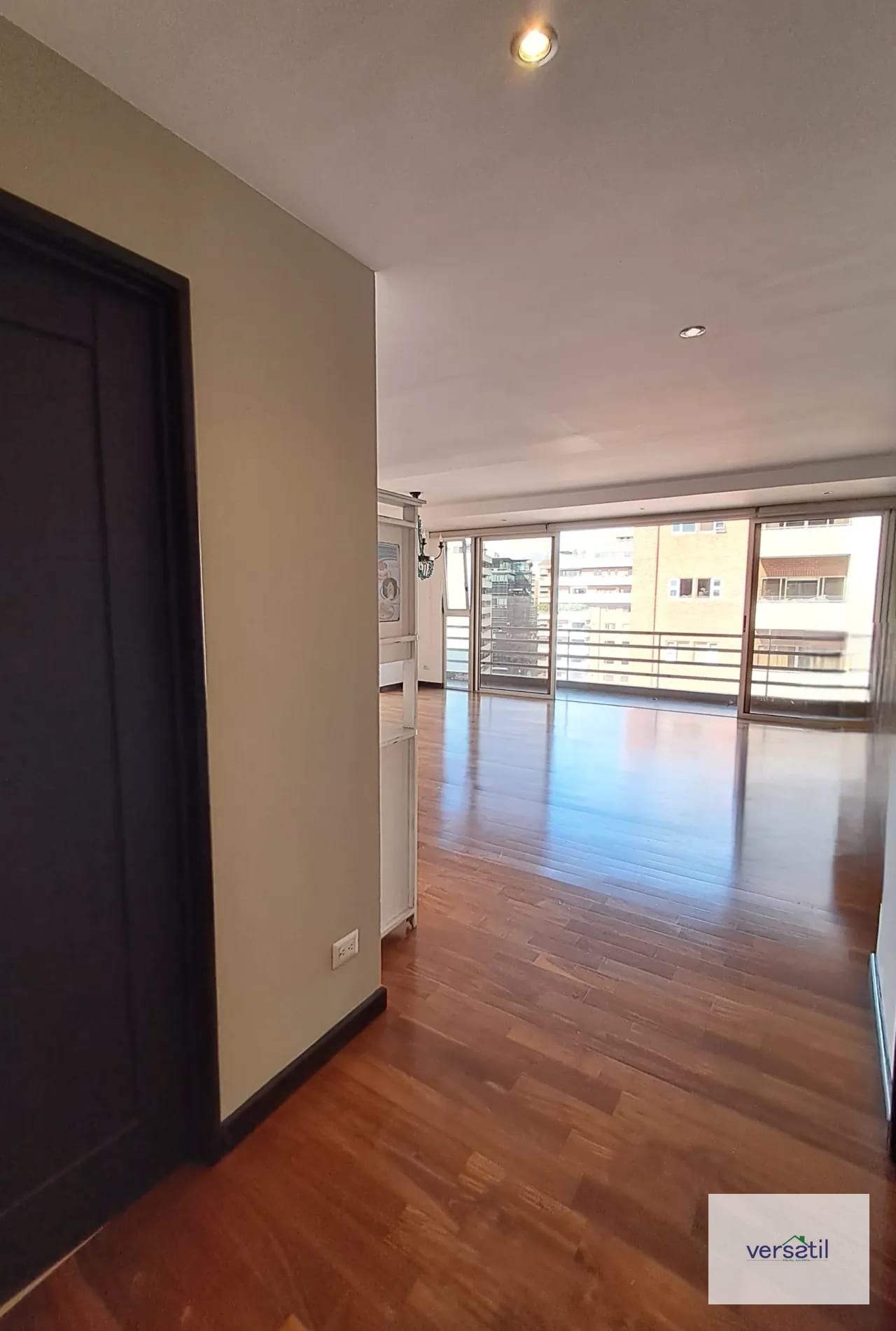 Hermoso Apartamento NIVEL ALTO venta zona 10 — Apartamento en Venta en Aria, Zona 10, Guatemala, Ciudad — foto 2 de 17