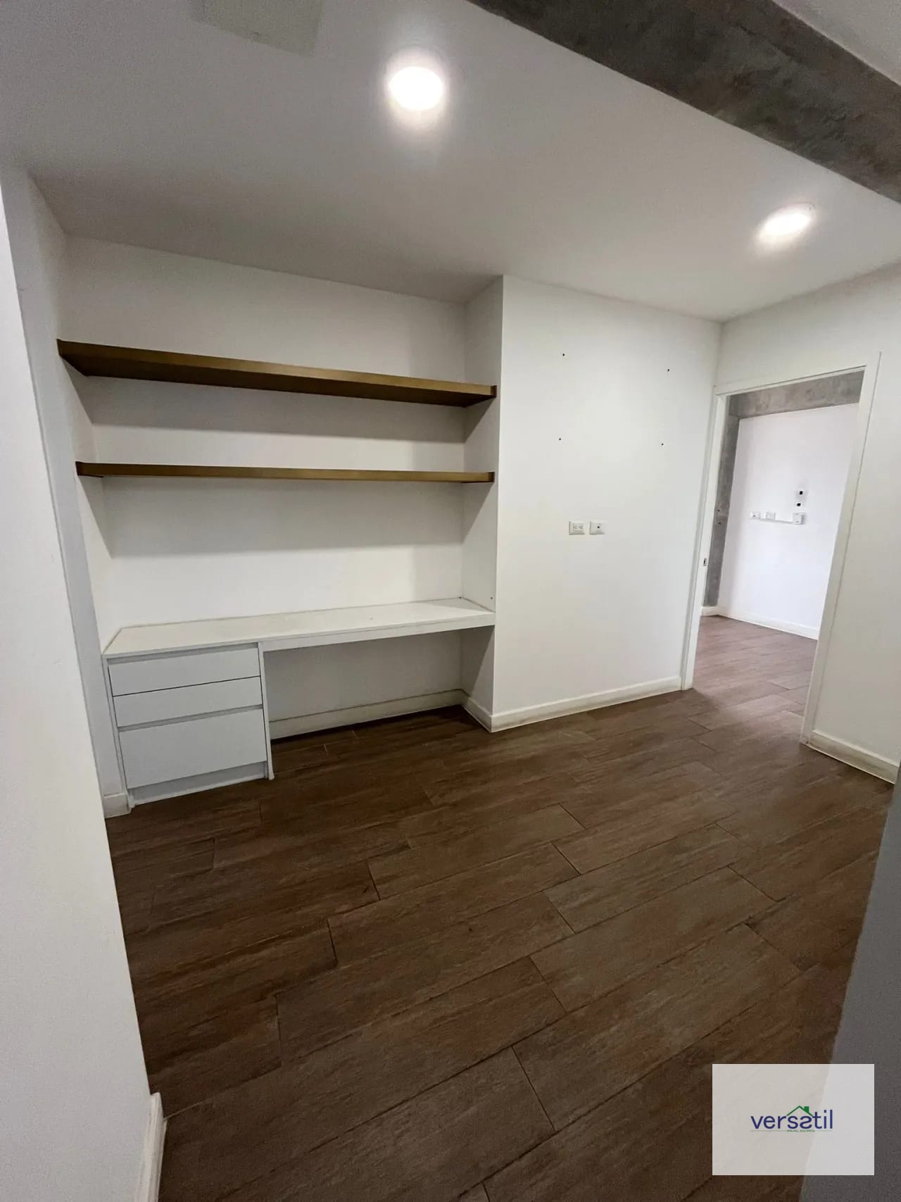 Bello Apartamento en Venta/ Con Inquilino — Apartamento en Venta en Granat, Zona 4, Guatemala, Ciudad — foto 10 de 13