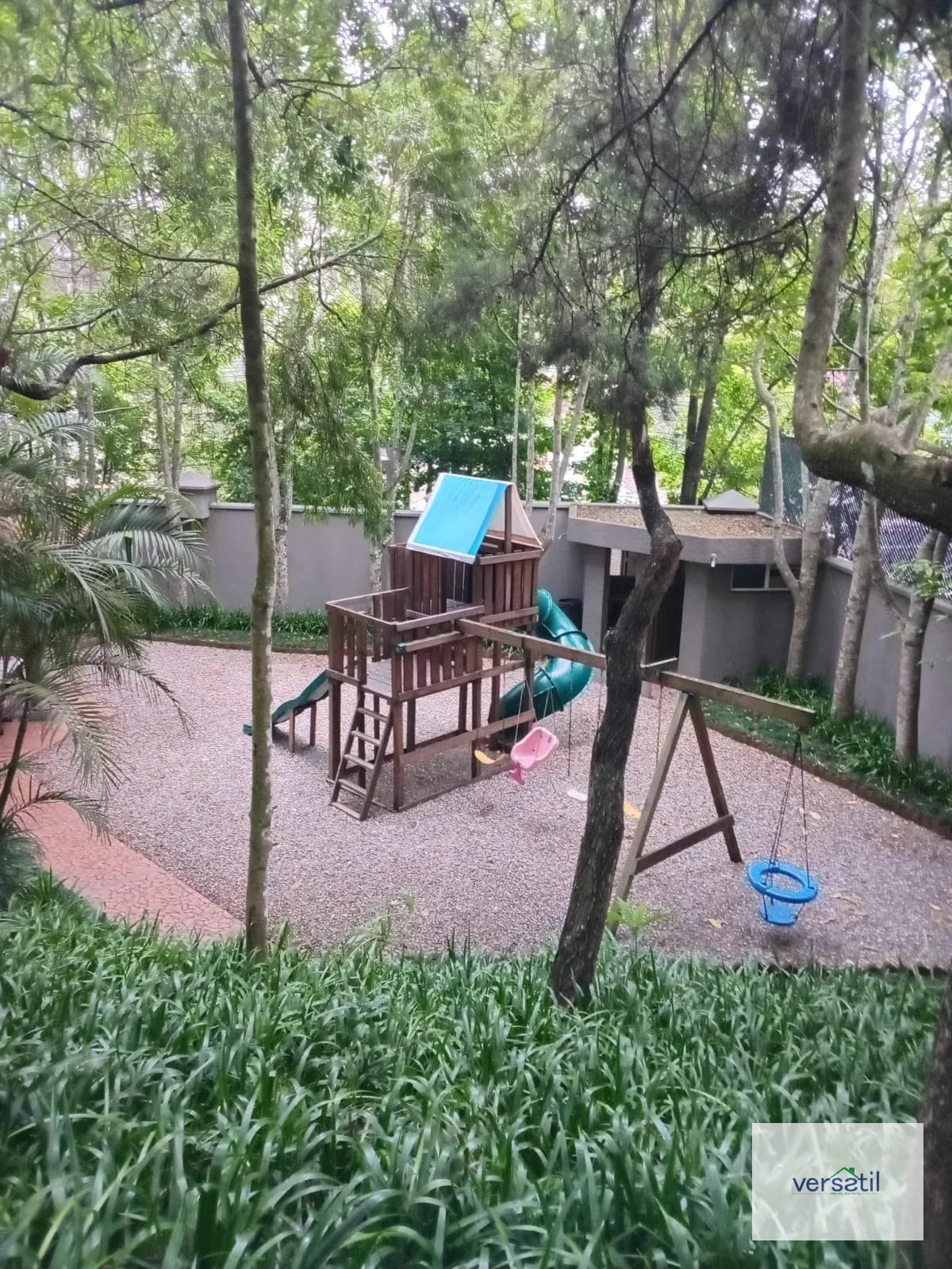 Hermosa casa de 4 habitaciones y gran Jardín !!! Alquiler — Casa en Alquiler en Villas del Campo, Carretera a El Salvador, Guatemala, Ciudad — foto 11 de 12