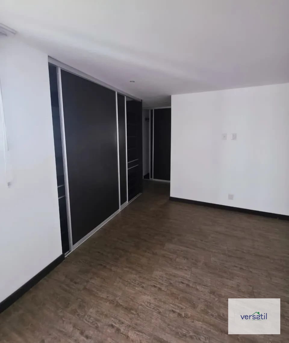 Enorme APARTAMENTO en alquiler ATTICA - Image 3