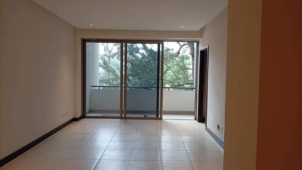 Apto en renta en zona 14, edificio antiguo!! — Apartamento en Alquiler en Zona 14, Guatemala, Ciudad — foto 3 de 6