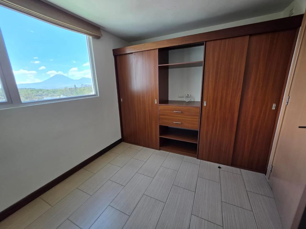 Apto en renta en zona 14!! — Apartamento en Alquiler en Zona 14, Guatemala, Ciudad — foto 4 de 9