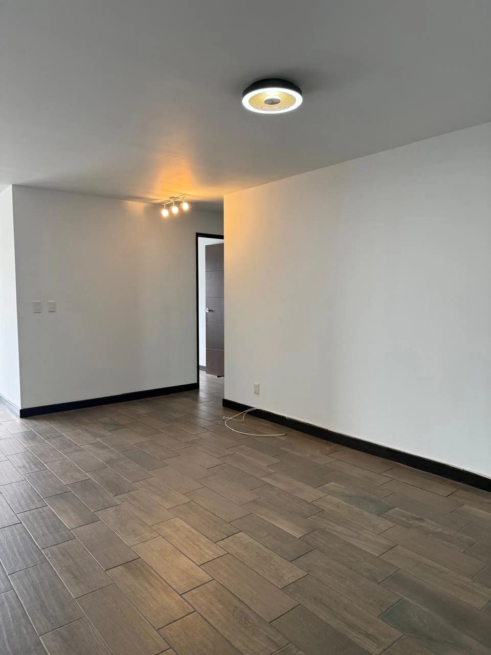 Apto en venta en zona 10!! — Apartamento en Venta en Zona 10, Guatemala, Ciudad — foto 3 de 8