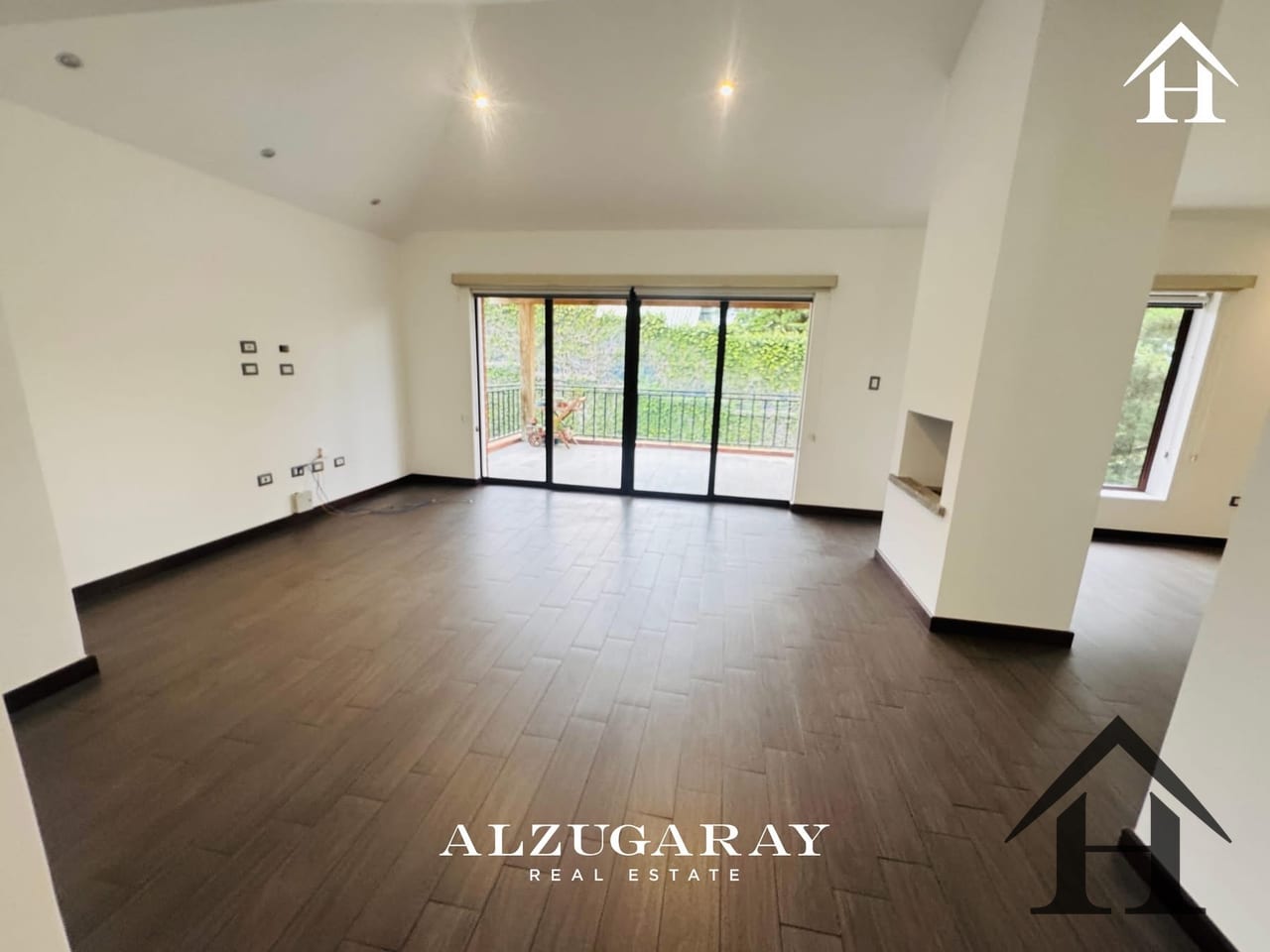Casa en Condominio Antaria Bellas Luces a 10min de zona 10 — Casa en Venta en Bellas Luces, Santa Catarina Pinula, Guatemala, Ciudad — foto 3 de 13