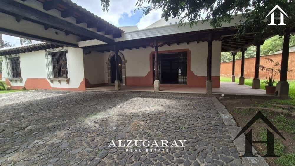 Casa colonial 11,075 Vrs2 Antigua / Pastores — Casa en Venta en Antigua, Sacatepéquez — foto 6 de 11
