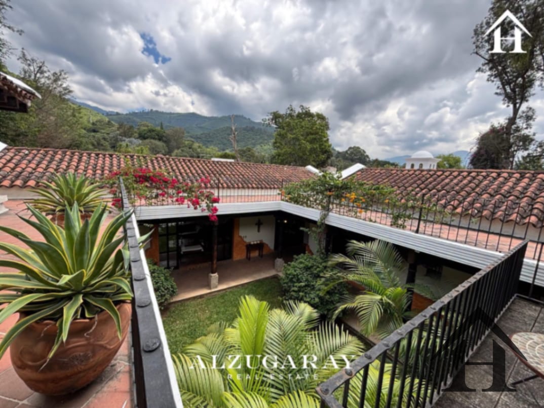 Casa espectacular 11,075 Vrs2 a 10 Min Antigua / Pastores — Casa en Venta en Antigua, Sacatepéquez — foto 4 de 14