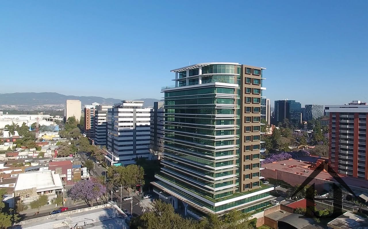 Remato oficina tabicada Edificio Piale zona 10 — Oficina en Venta en Pialé, Zona 10, Guatemala, Ciudad — foto 1 de 10