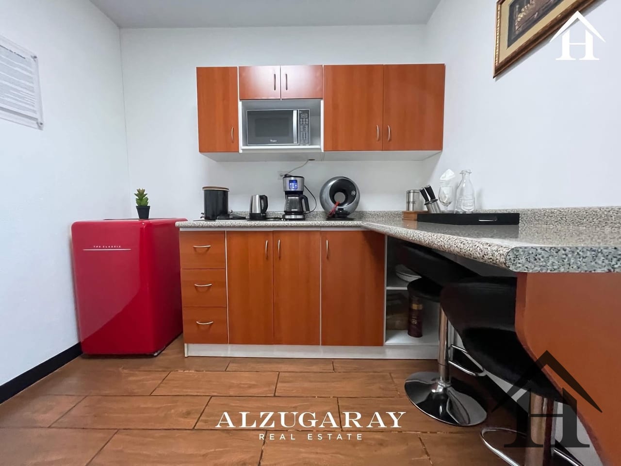 Remato oficina tabicada Edificio Piale zona 10 — Oficina en Venta en Pialé, Zona 10, Guatemala, Ciudad — foto 4 de 10