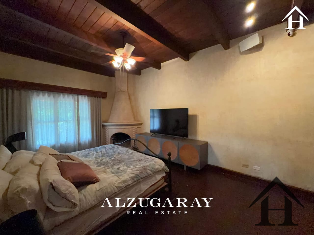 Casa con jardín ÚNICA en casco central Antigua — Casa en Venta en Dentro del Casco, Antigua, Sacatepéquez — foto 10 de 17