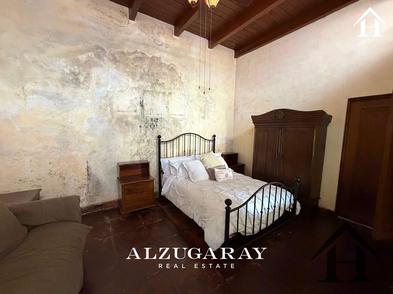 Casa con jardín ÚNICA en casco central Antigua — Casa en Venta en Dentro del Casco, Antigua, Sacatepéquez — foto 11 de 17