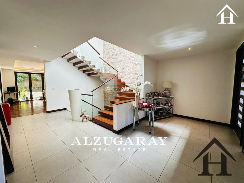Casa en exclusivo condominio Residencias CONCEPCION — Casa en Venta en Pradera Concepción, Carretera a El Salvador, Guatemala, Ciudad — foto 3 de 12