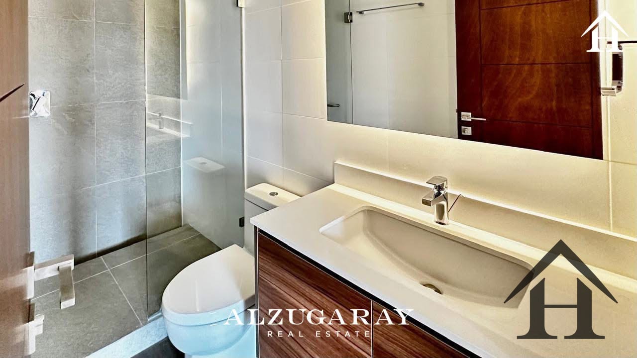 Apartamento con balcón EdIF Reserva 5ta avenida zona 14 — Apartamento en Venta en Quinta Avenida, Zona 14, Guatemala, Ciudad — foto 6 de 9