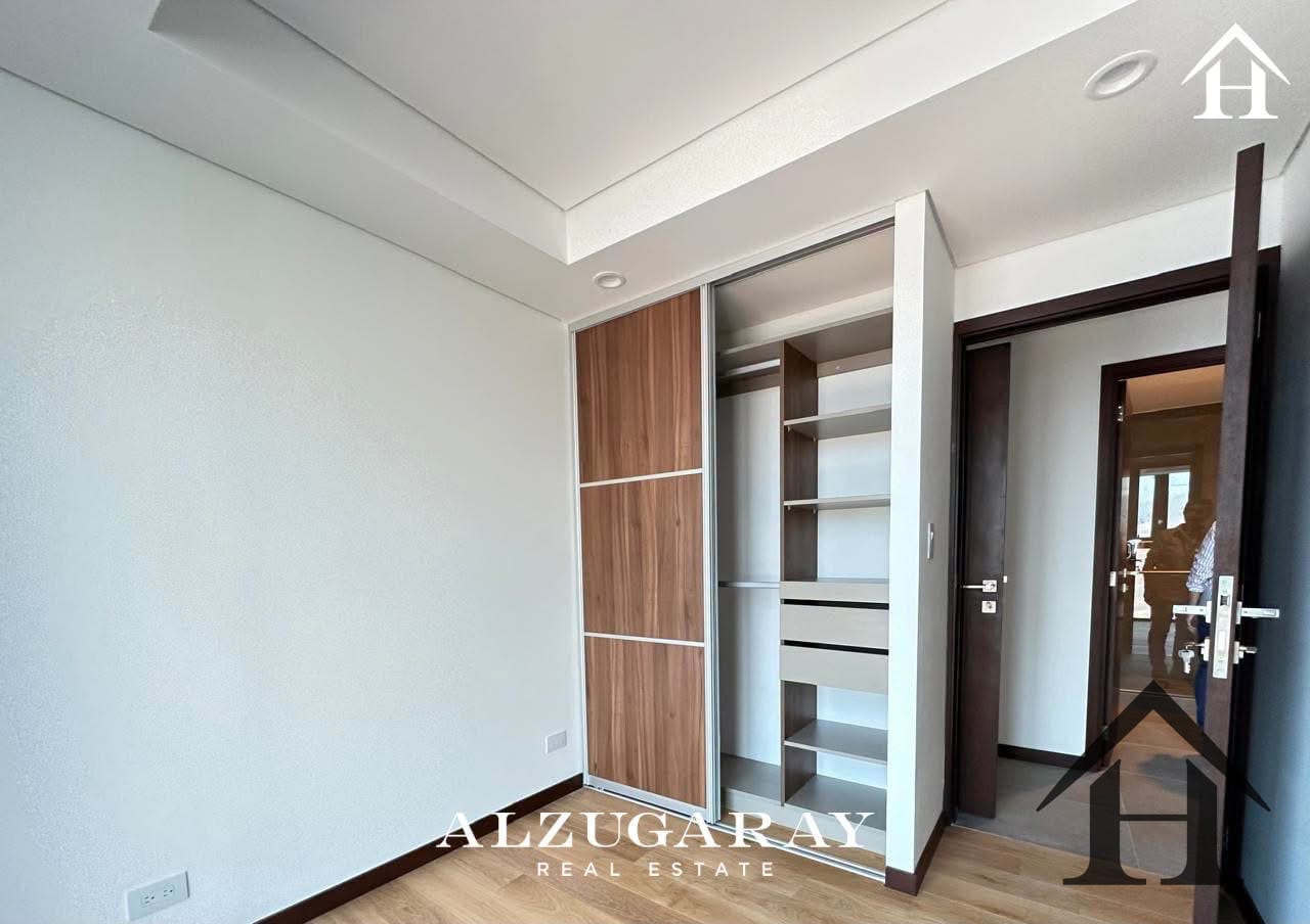 Apartamento con balcón EdIF Reserva 5ta avenida zona 14 — Apartamento en Venta en Quinta Avenida, Zona 14, Guatemala, Ciudad — foto 7 de 9
