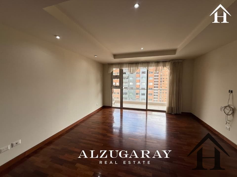 Apartamento nivel completo Edif AKOYA zona 14 — Apartamento en Venta en Akoya, Zona 14, Guatemala, Ciudad — foto 3 de 12