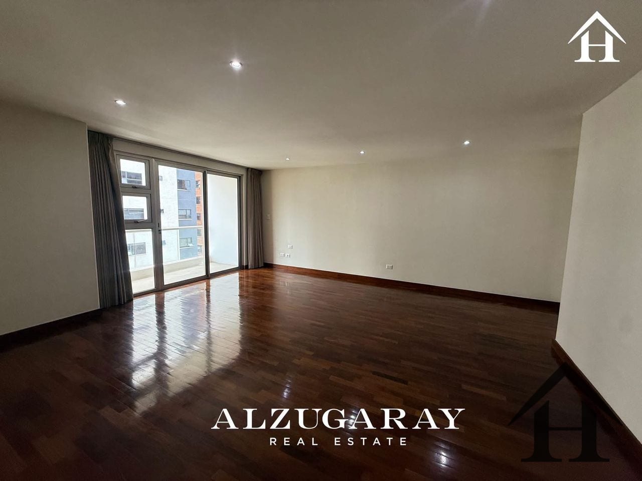 Apartamento nivel completo Edif AKOYA zona 14 — Apartamento en Venta en Akoya, Zona 14, Guatemala, Ciudad — foto 6 de 12