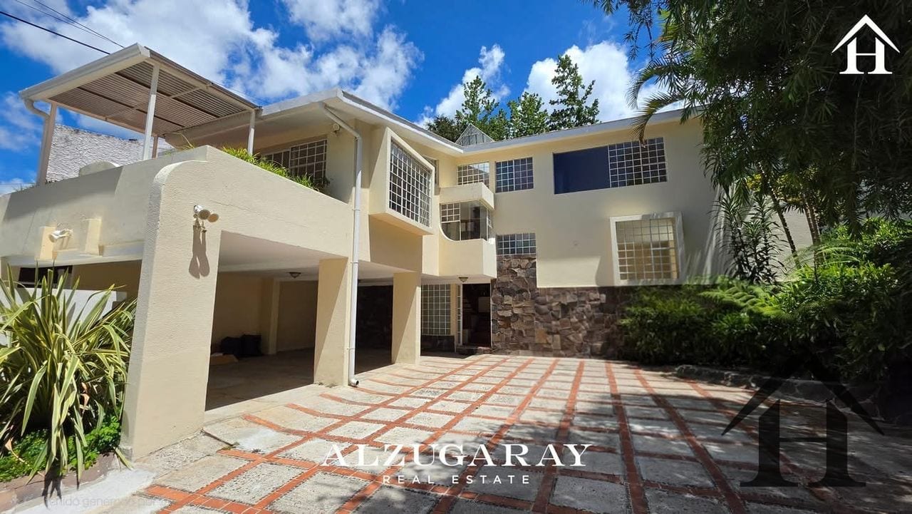 Casa amplia Cond atras diagonal 6, zona 10 — Casa en Venta en Zona 10, Guatemala, Ciudad — foto 1 de 10