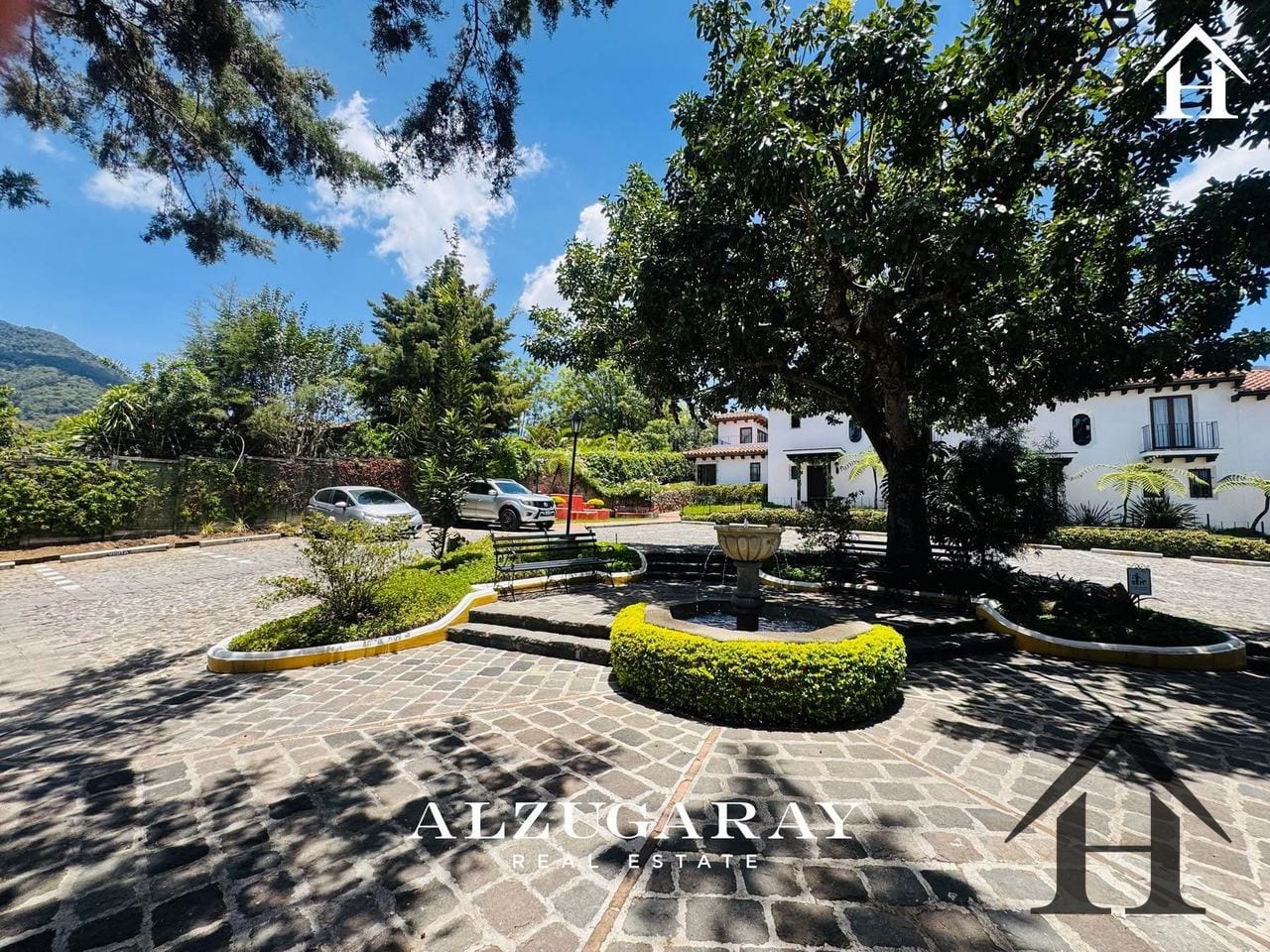 Casa colonial condominio Paseo del Obispo — Casa en Venta en Antigua, Sacatepéquez — foto 1 de 13