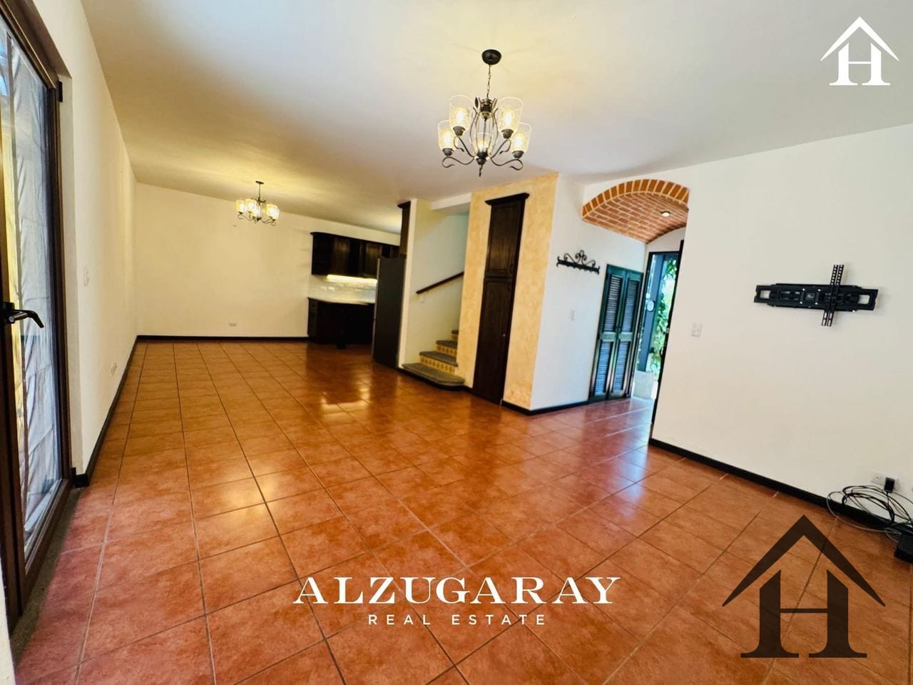 Casa colonial condominio Paseo del Obispo — Casa en Venta en Antigua, Sacatepéquez — foto 2 de 13