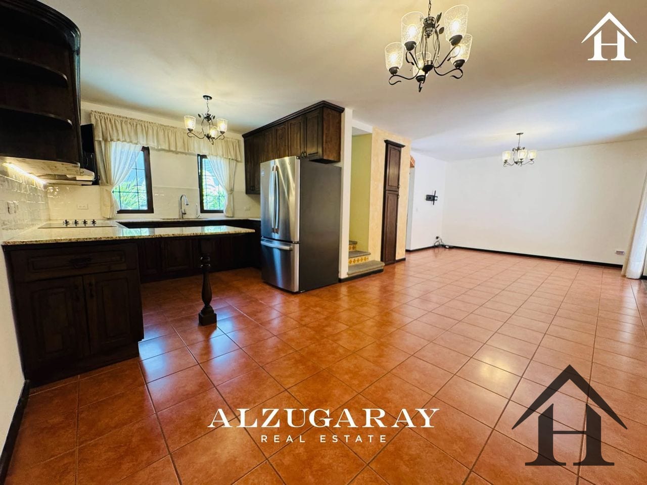 Casa colonial condominio Paseo del Obispo — Casa en Venta en Antigua, Sacatepéquez — foto 5 de 13