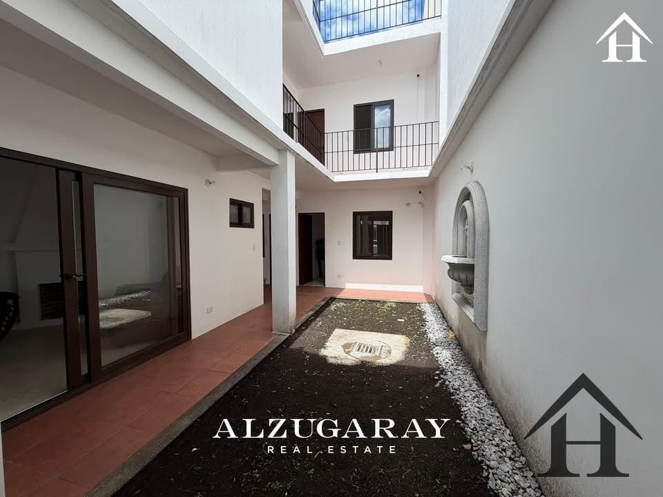 Casa semi amueblada Condominio Paseo San Lorenzo — Casa en Alquiler en Antigua, Sacatepéquez — foto 1 de 13