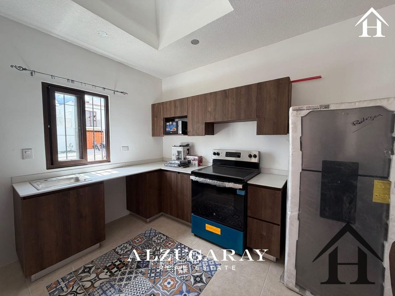 Casa semi amueblada Condominio Paseo San Lorenzo — Casa en Alquiler en Antigua, Sacatepéquez — foto 9 de 13