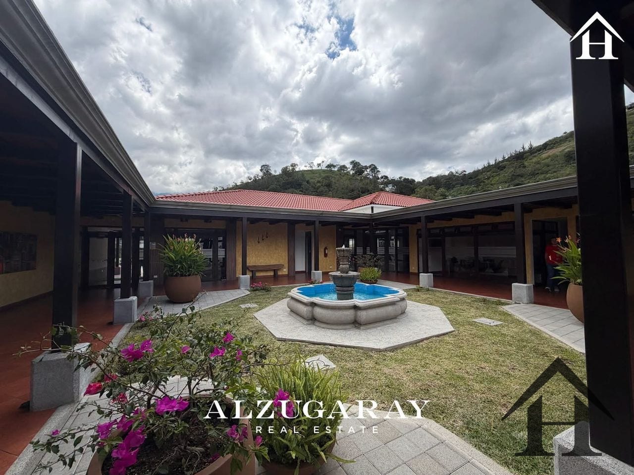 Casa semi amueblada Condominio Paseo San Lorenzo — Casa en Alquiler en Antigua, Sacatepéquez — foto 13 de 13