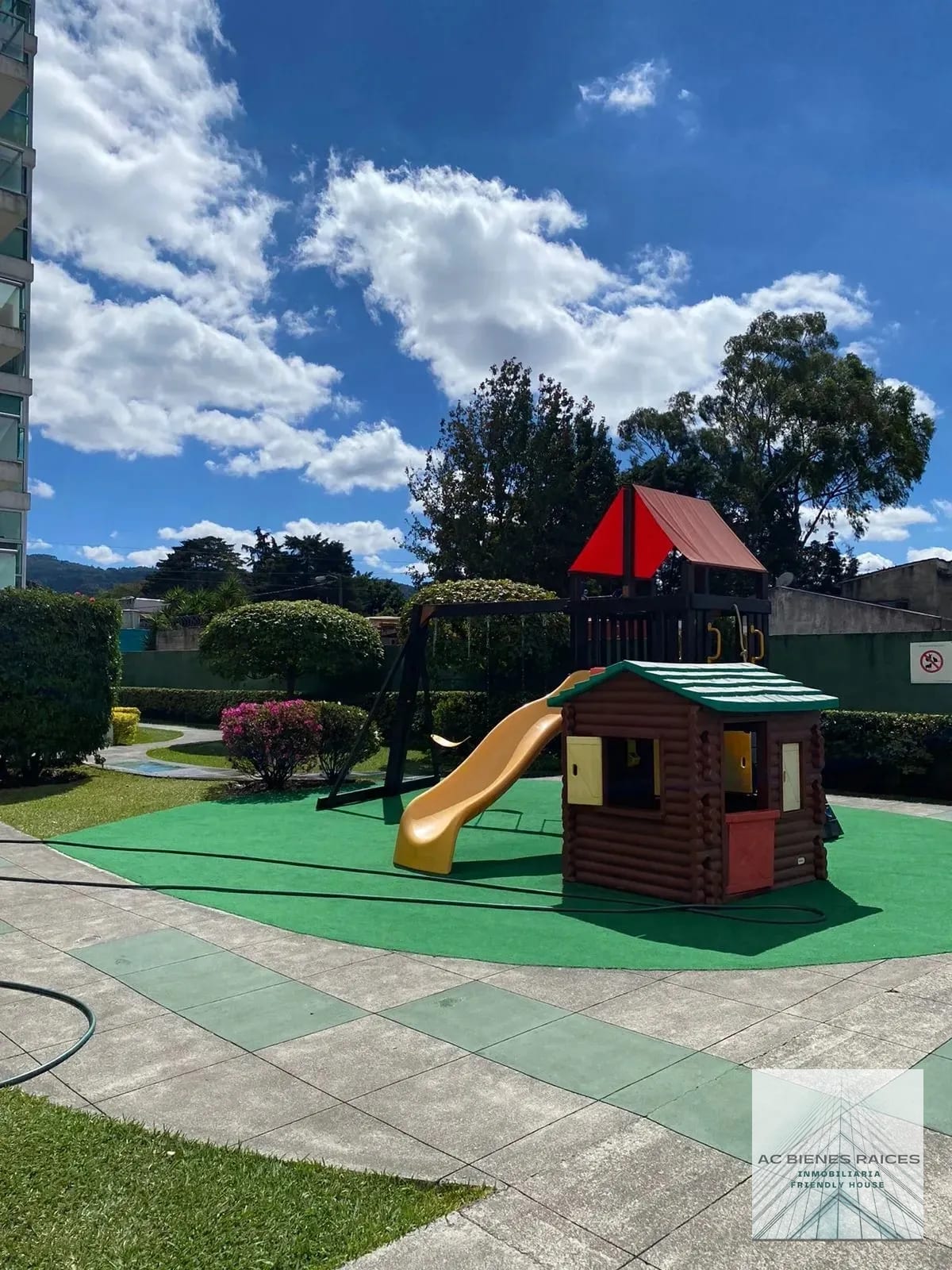 Condado La Villa renta (sin muebles) — Apartamento en Alquiler en Condado La Villa, Zona 14, Guatemala, Ciudad — foto 11 de 12