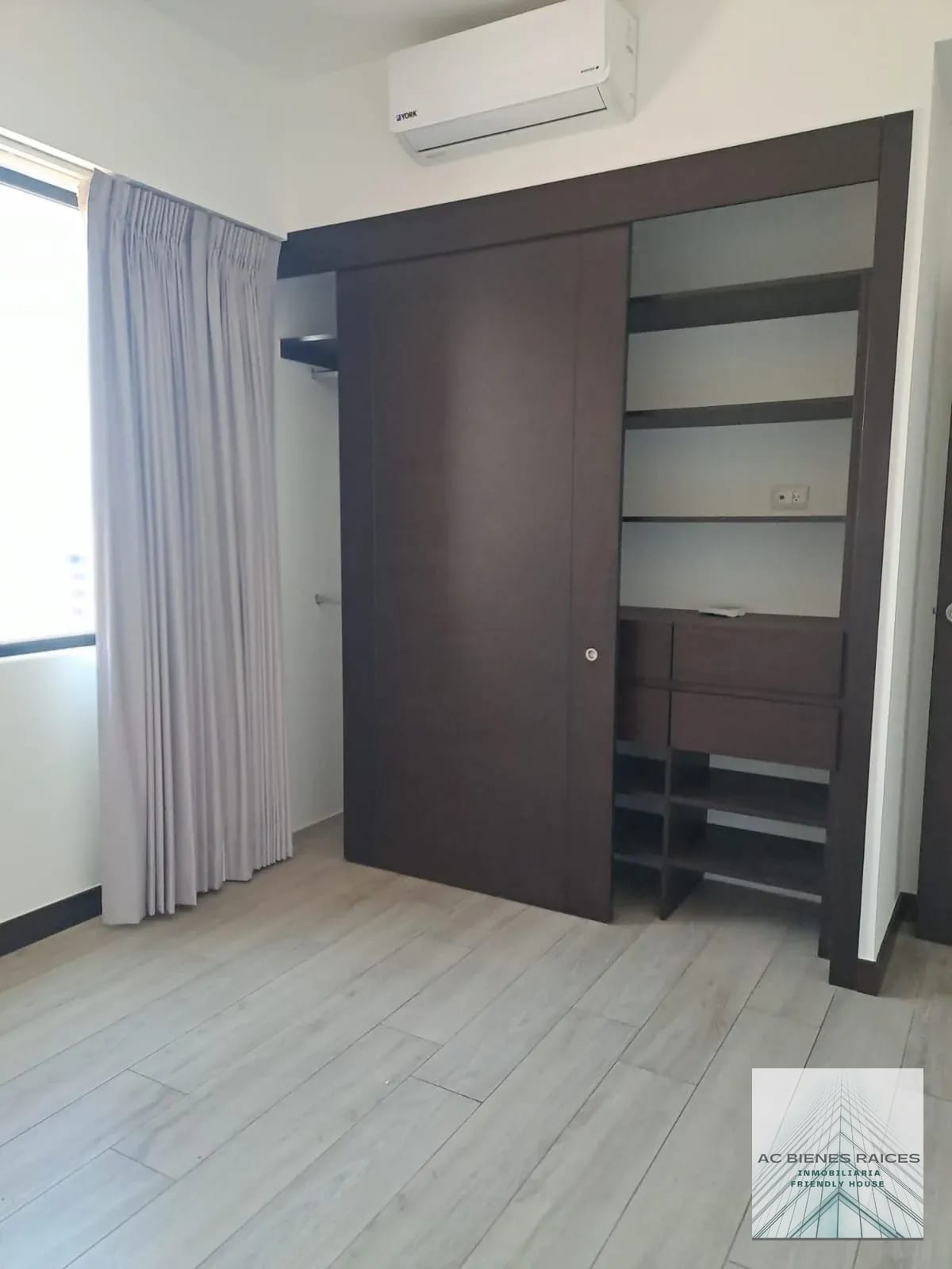Novus Zona 14 2 Habitaciones — Apartamento en Alquiler en Novus, Zona 14, Guatemala, Ciudad — foto 8 de 12
