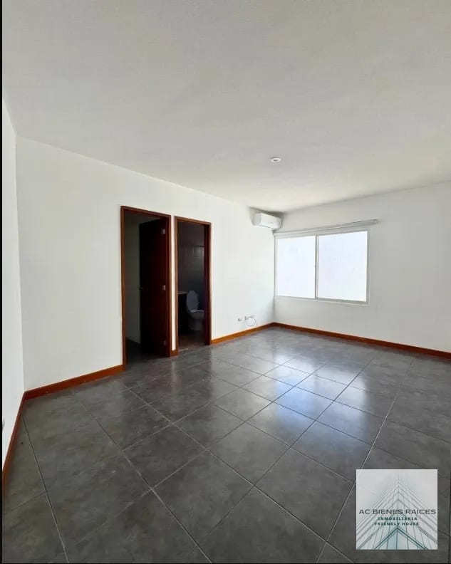 Renta Casa en Campos de San Isidro zona 16 — Casa en Alquiler en Campos de San Isidro, Zona 16, Guatemala, Ciudad — foto 9 de 12