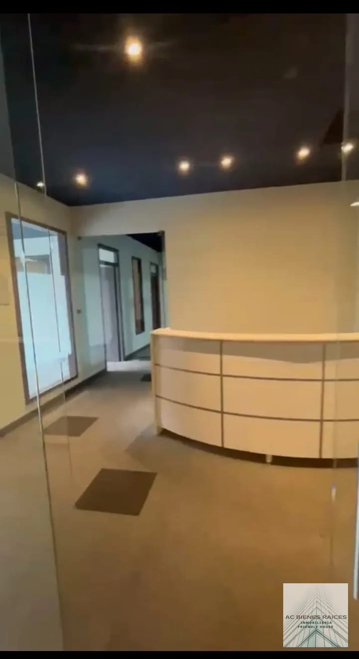 Oficina en Torre Pradera — Oficina en Alquiler en Zona 10, Guatemala, Ciudad — foto 1 de 12