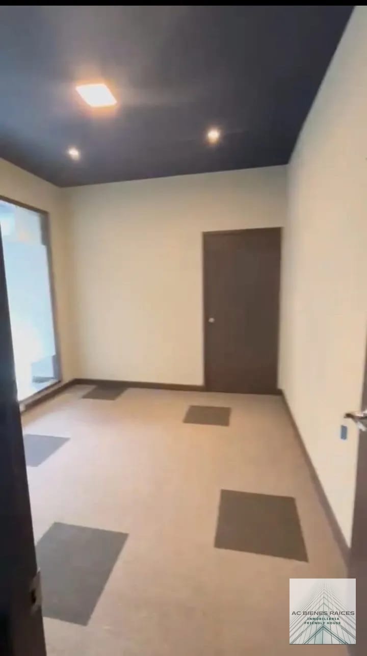 Oficina en Torre Pradera — Oficina en Alquiler en Zona 10, Guatemala, Ciudad — foto 3 de 12