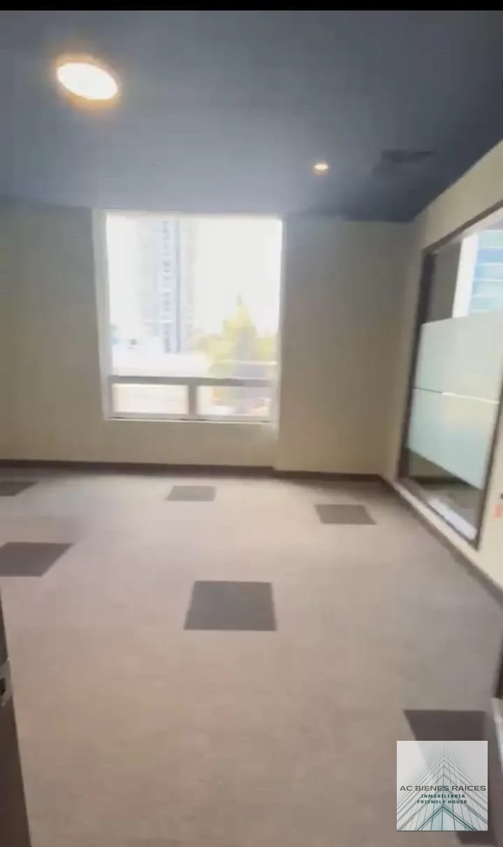 Oficina en Torre Pradera — Oficina en Alquiler en Zona 10, Guatemala, Ciudad — foto 7 de 12