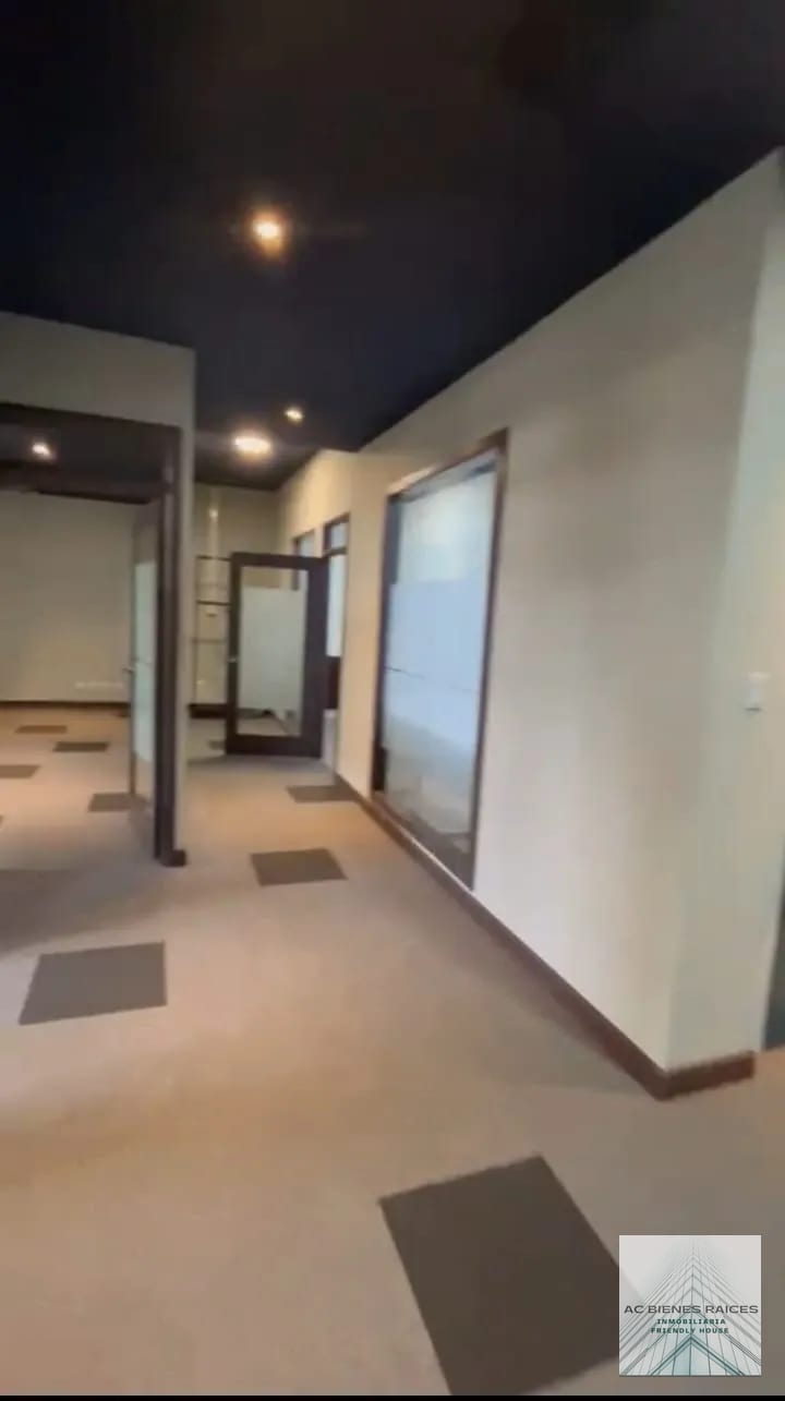Oficina en Torre Pradera — Oficina en Alquiler en Zona 10, Guatemala, Ciudad — foto 8 de 12