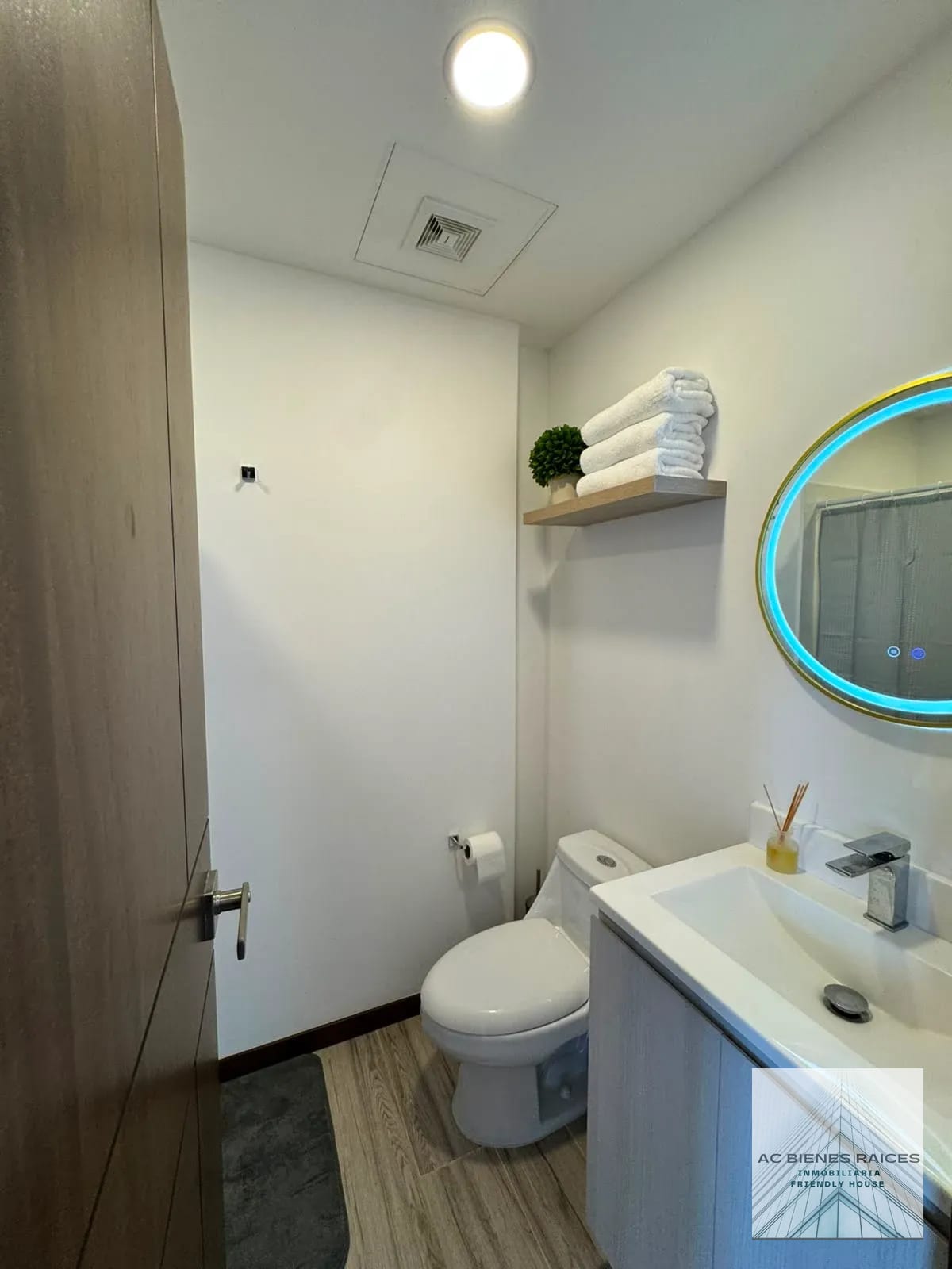 Inversionistas Neo 2 — Apartamento en Venta en Zona 10, Guatemala, Ciudad — foto 7 de 7