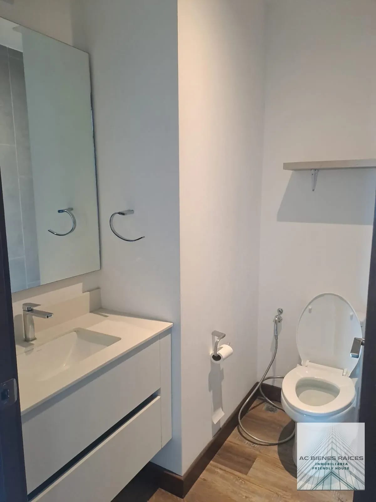 Apartamento de 3 hab en zona 10 — Apartamento en Alquiler en Zona 10, Guatemala, Ciudad — foto 4 de 17