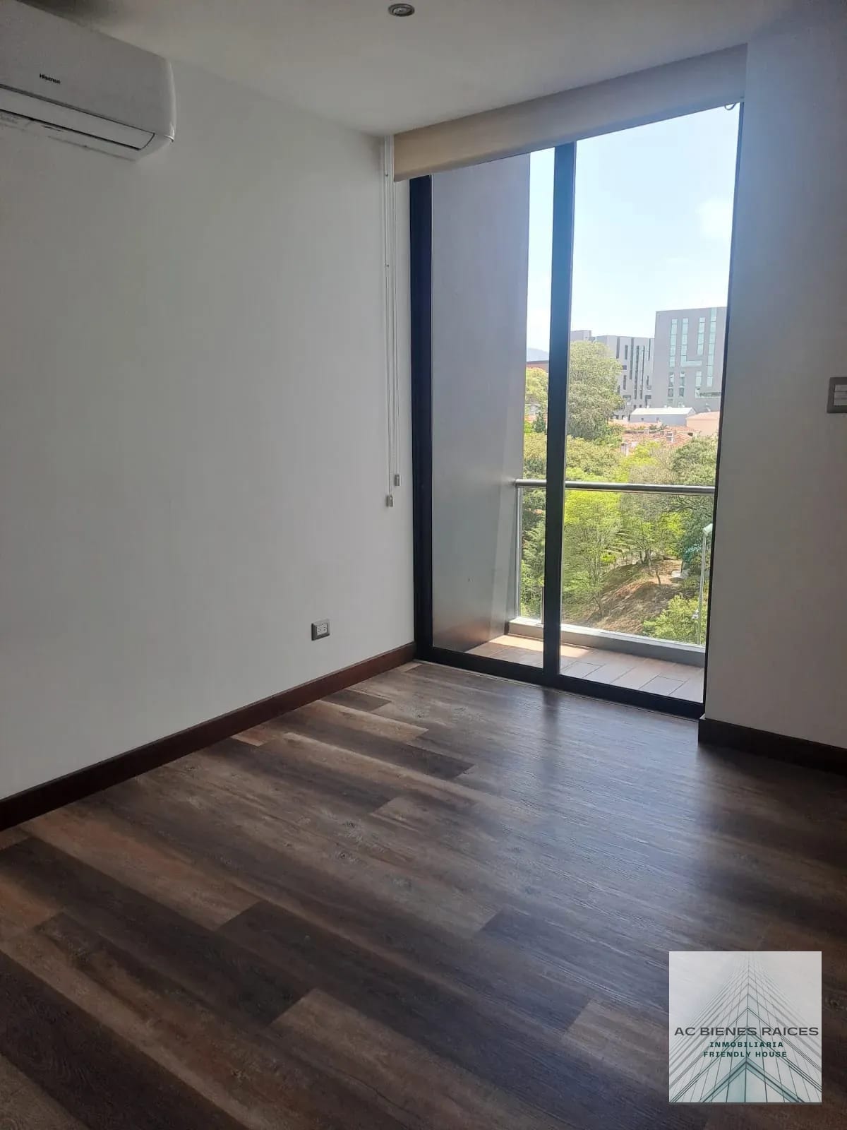 Apartamento de 3 hab en zona 10 — Apartamento en Alquiler en Zona 10, Guatemala, Ciudad — foto 9 de 17
