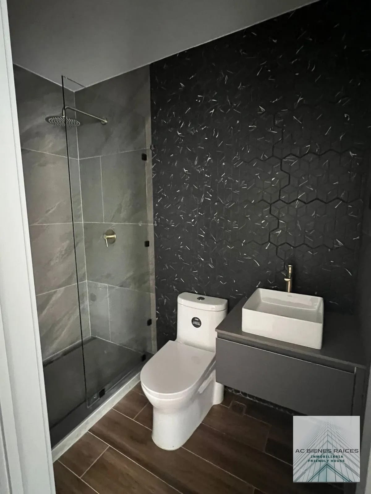 ATARAH renta 1 habitación — Apartamento en Alquiler en Atarah, Zona 10, Guatemala, Ciudad — foto 6 de 10