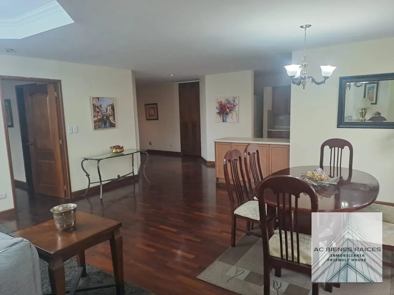 Amueblado en Almeira zona 14 de 1 habitación — Apartamento en Alquiler en Almeira, Zona 14, Guatemala, Ciudad — foto 1 de 14