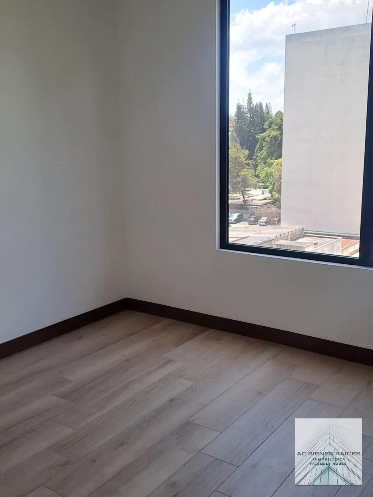 Ferre 10 Renta — Apartamento en Alquiler en Ferré Diez, Zona 10, Guatemala, Ciudad — foto 8 de 17