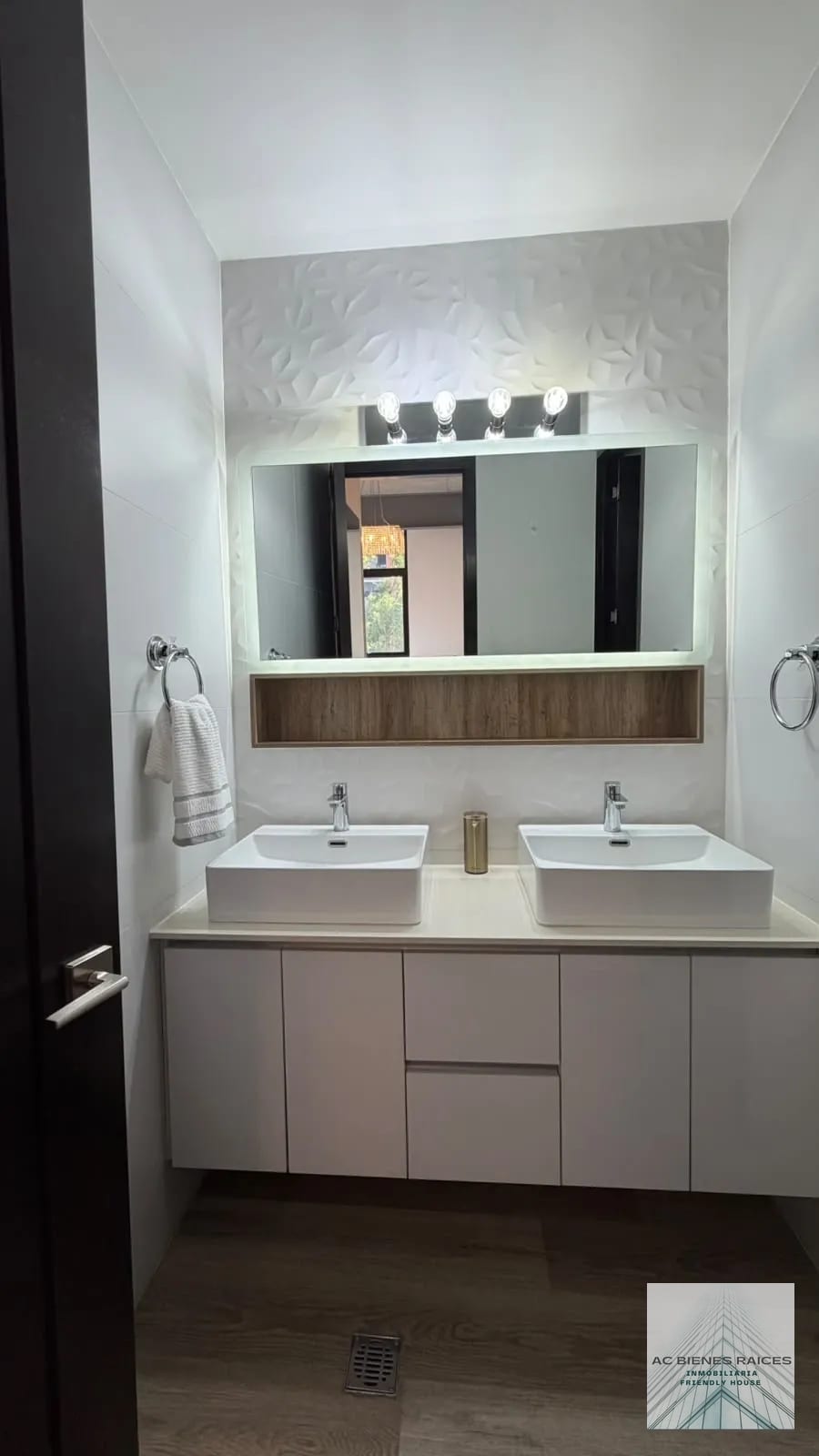 Para extranjeros, ejecutivos apto amueblado zona 14 — Apartamento en Alquiler en Unio Urban Village, Zona 14, Guatemala, Ciudad — foto 8 de 17