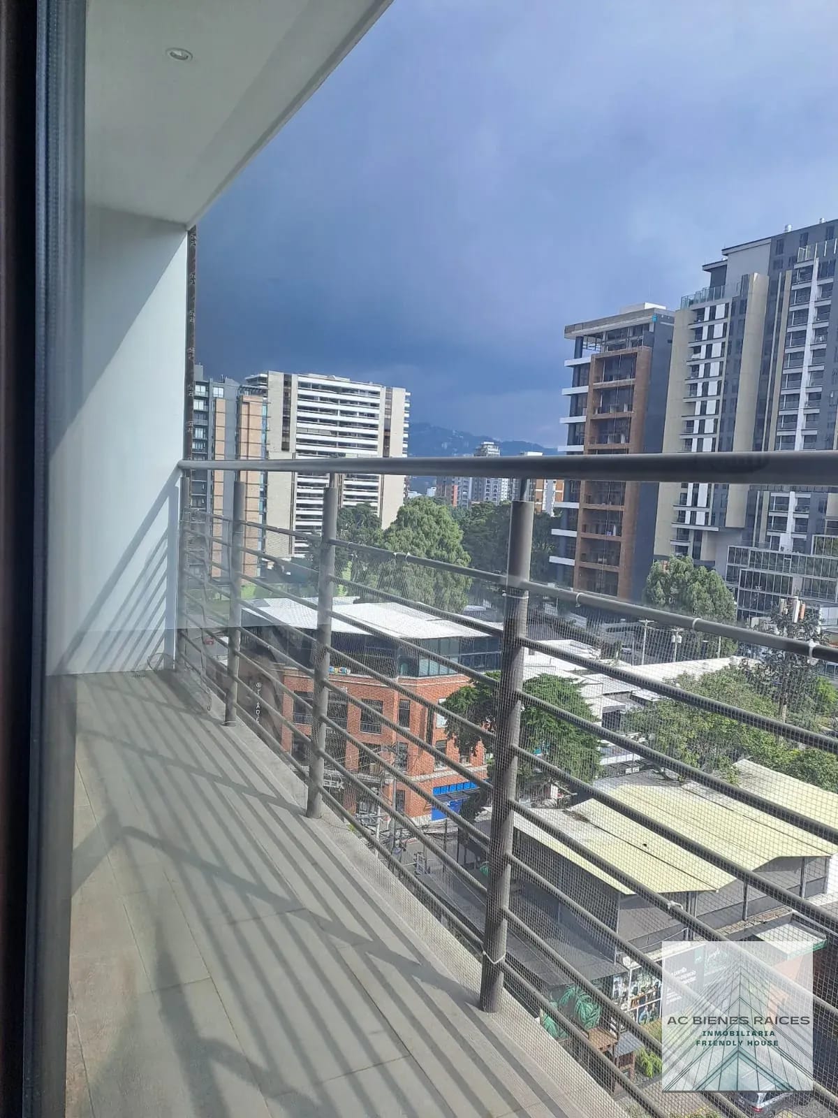 Renta apto 2 habitación en pleno corazón de zona viva zona 10 — Apartamento en Alquiler en Urbana, Zona 10, Guatemala, Ciudad — foto 4 de 12